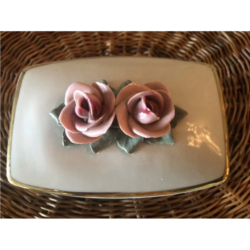 Vintage AJ Uffrecht Bone China Trinket Box Pink Rose Gold‎ Leaf Trim Germany